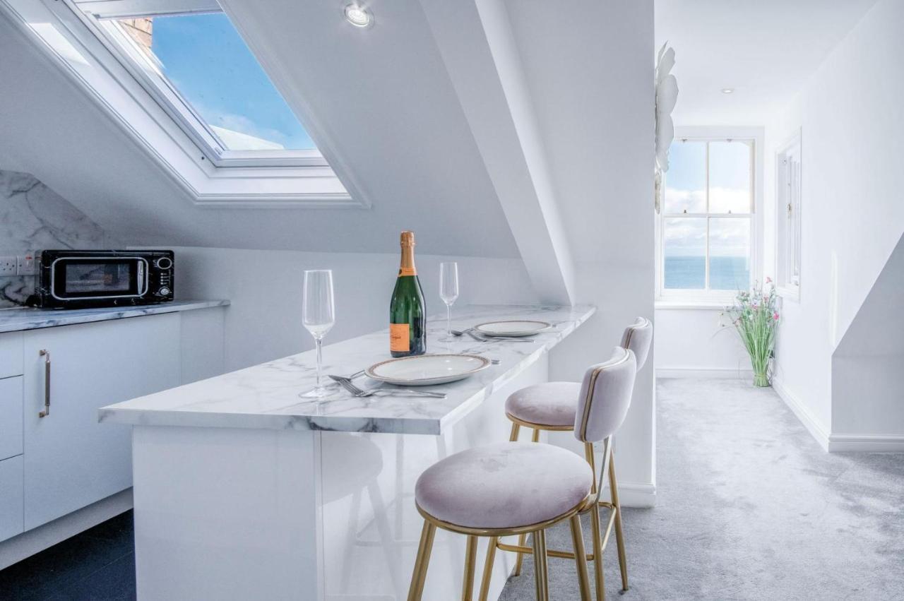 The Penthouse - Luxury 1 Bed - Panorama - Tenby Exterior photo